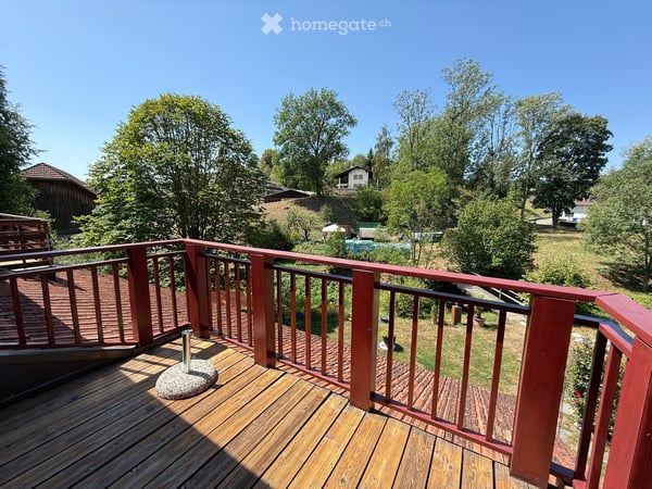 Frisch renovierte 3.5-Zimmer-Maisonettewohnung mit Balkon