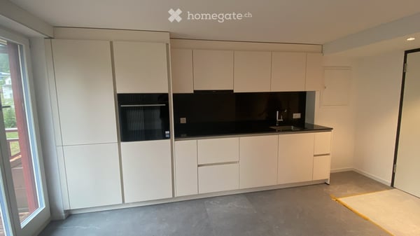 Frisch renovierte 3.5-Zimmer-Maisonettewohnung mit Balkon 8
