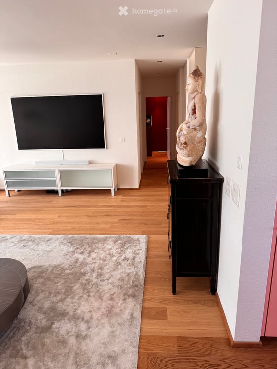 Moderne 3.5-Zimmer-Wohnung mit Balkon in Altendorf – vom 1. November - 30. April 2027 befristet 6