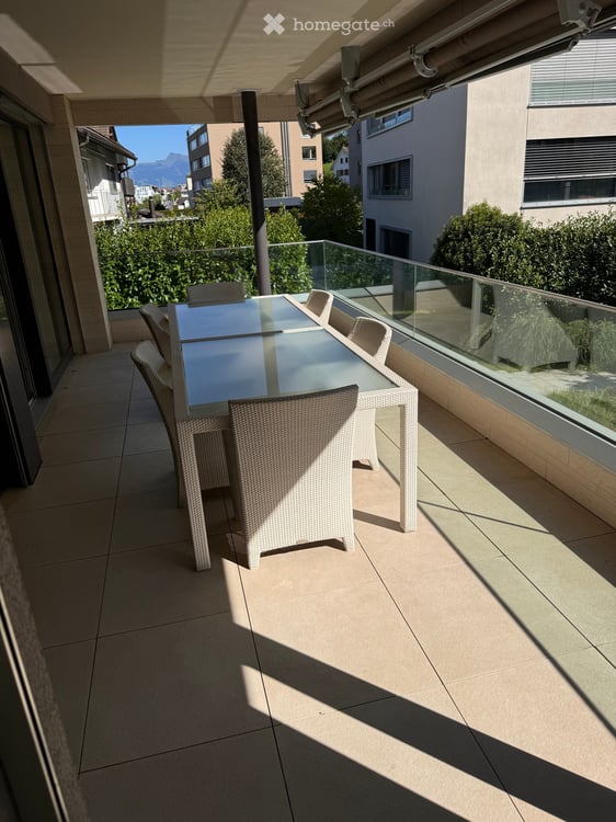 Moderne 3.5-Zimmer-Wohnung mit Balkon in Altendorf – vom 1. November - 30. April 2027 befristet 4