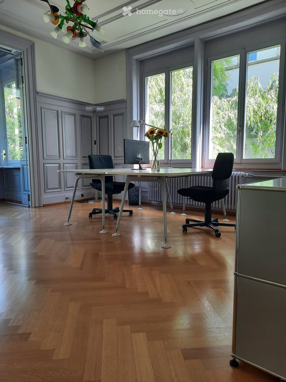 Stilvolles, möbliertes Büro in schönem Altbau im Seefeld 2