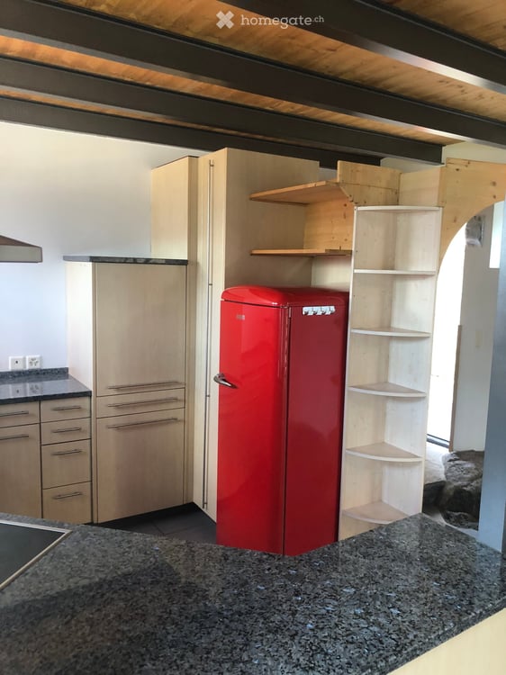 Rustica moderna in affitto a Giubiasco – 3.5 locali con balcone e vista panoramica 4