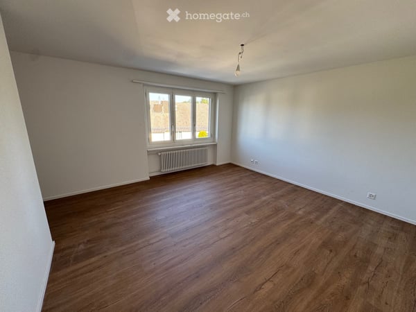 Ab 1. Oktober 2026, od.nach Vereinbarung, vermieten wir ein komplett NEU renoviertes Einfamilienhaus 12