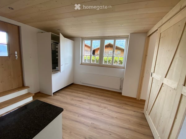 Gemütliche 2-Zimmer-Wohnung im Erdgeschoss in Brienz 3