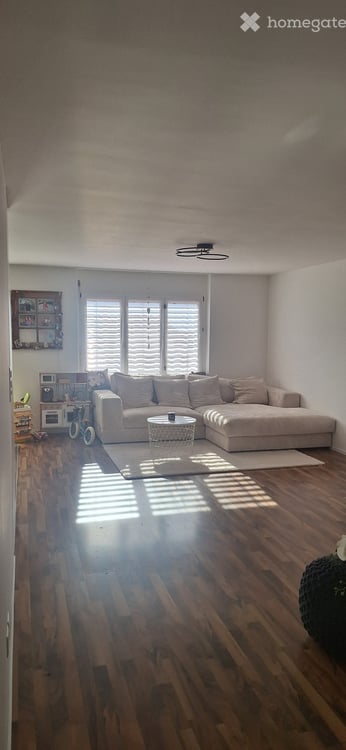 Geräumige 4.5-Zimmer-Wohnung mit Bergblick in Untervaz 3
