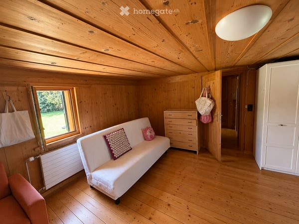 Geräumige 5-Zimmer-Wohnung / Hausteil in Davos Dorf – Altbaucharme mit Umschwung 5