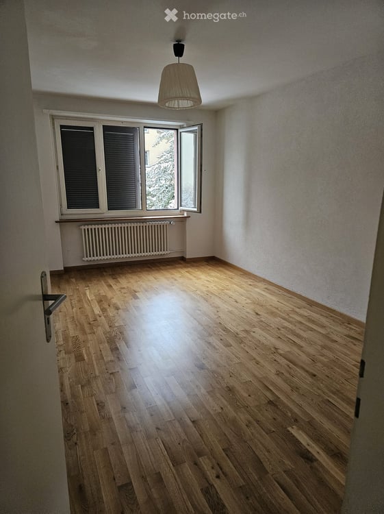 3-Zimmerwohnung mit Balkon Nähe Zehntenhausplatz 7