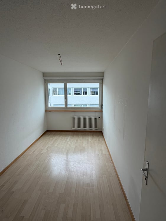 Helle, grosse 4,5 Zimmer-Wohnung mit Balkon 7