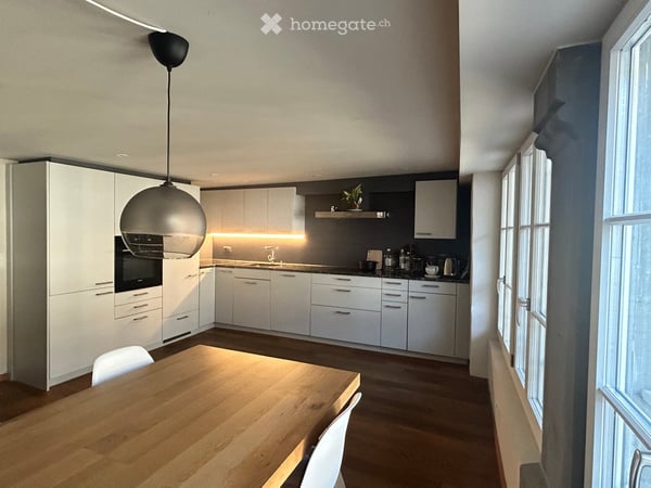 Charmante 3.5-Zimmer-Wohnung am Mühlenplatz in Luzern 3