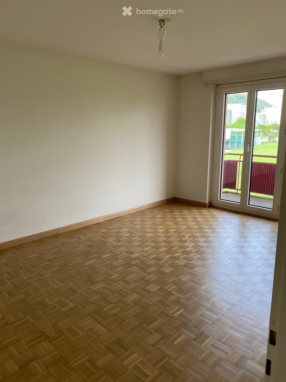BEFRISTETES WOHNEN BIS ZUM 30. Juni 2027 - 3-Zimmer-Dachgeschosswohnung mit Balkon in Birsfelden 6