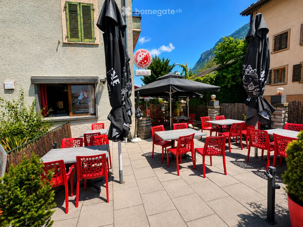 Restaurant de charme à reprendre à Bramois – Caveaux voûtés, grande terrasse et établissement équipé 2