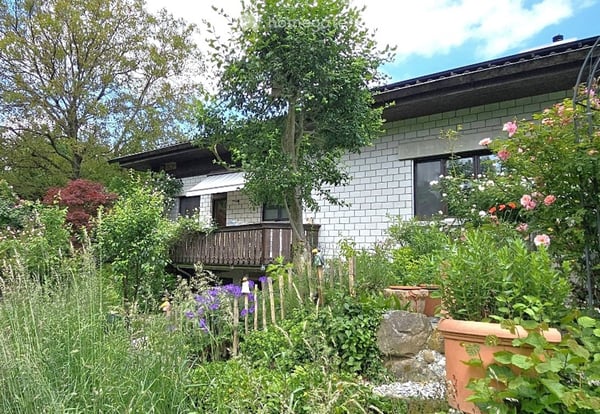 Charmantes Einfamilienhaus mit traumhaftem Garten in Nottwil 17