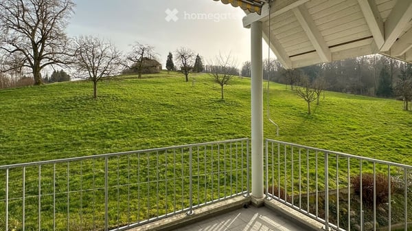 Grosszügige 6.5-Zimmer-Maisonette-Wohnung in 2-Familienhaus 2