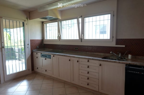 6-Zimmer-Einfamilienhaus mit Seesicht in ruhiger Lage in Küssnacht a. Rigi 4