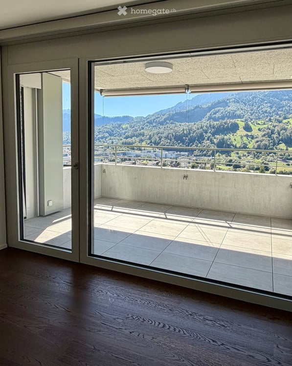 Erstvermietung 2,5 WG, 68m² + 12m2 Terrasse mit Seesicht 24. Stock 7
