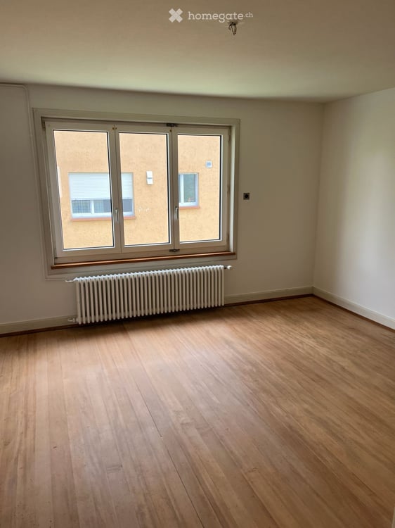 Schönes 5.5-Zi-Einfamilienhaus mit Garage und Umschwung befristet zu vermieten 4