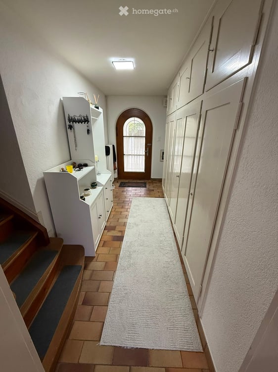 Schönes 5.5-Zi-Einfamilienhaus mit Garage und Umschwung befristet zu vermieten 8