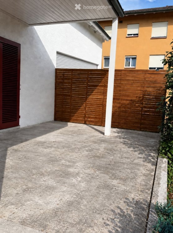 Schönes 5.5-Zi-Einfamilienhaus mit Garage und Umschwung befristet zu vermieten 6