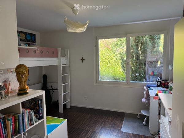 Charmante 4.5-Zimmer-Wohnung mit Garten 10