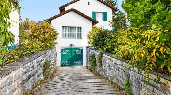 Charmantes 5.5-Zimmer-Einfamilienhaus in Riehen – Sofort verfügbar 2