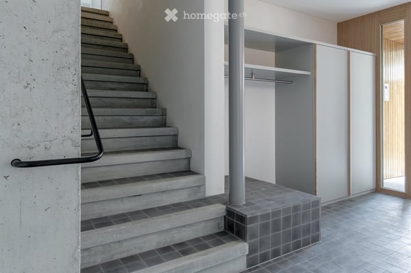 Moderne 3.5-Zimmer-Maisonette-Wohnung in Ebmatingen 5