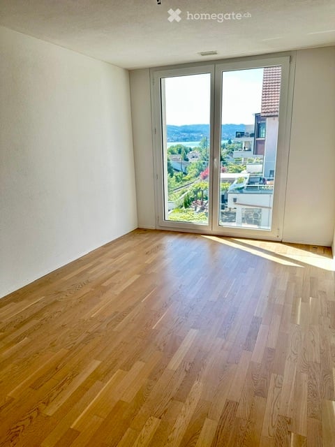 Exklusive 3.5-Zimmer-Terrassenwohnung mit traumhafter Panorama- Aussicht in Feldmeilen 9