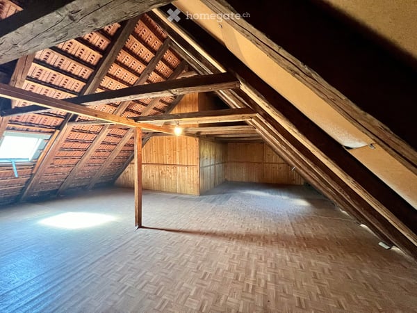 Flarzhaus mit Geschichte und Potenzial zum einzigartigen Bijou 14