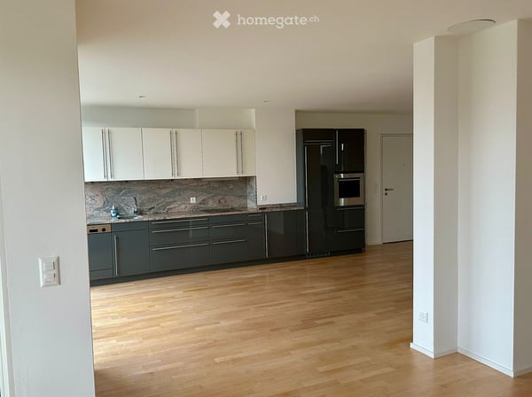 Vermietung einer lichtdurchfluteten Attikawohnung in Design-Haus auf Zeit (bis 2031) 11