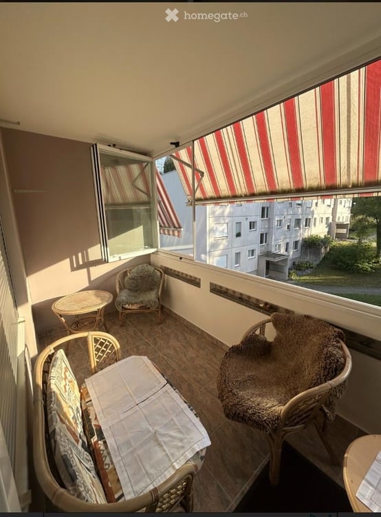 Helle 4.5-Zimmer-Wohnung mit Balkon in ruhiger Lage – Benglen 9