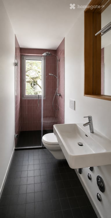 2.5-Zimmerwohnung mit drei Balkonen im 4. OG an ruhiger Lage 6