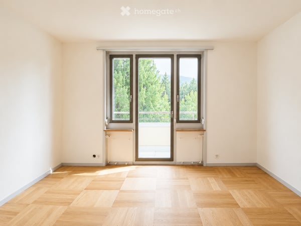 2.5-Zimmerwohnung mit drei Balkonen im 4. OG an ruhiger Lage 1