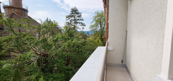 2.5-Zimmerwohnung mit drei Balkonen im 4. OG an ruhiger Lage 2