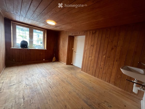 7-Zimmer-Reihen - Einfamilienhaus - Hirzel – Altbau mit viel Potenzial 5