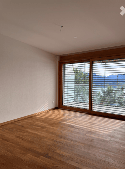 Stilvolle 2.5-Zimmer-Wohnung mit traumhafter See- und Bergsicht in Gunten mit Garage platz inklusive 5