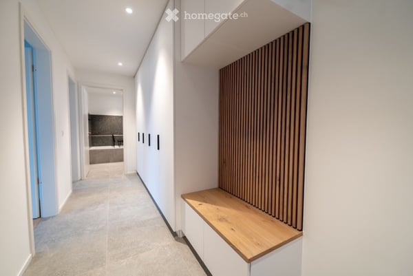 Moderne 3.5 Zimmer Wohnung inkl. 1 TG Platz 2
