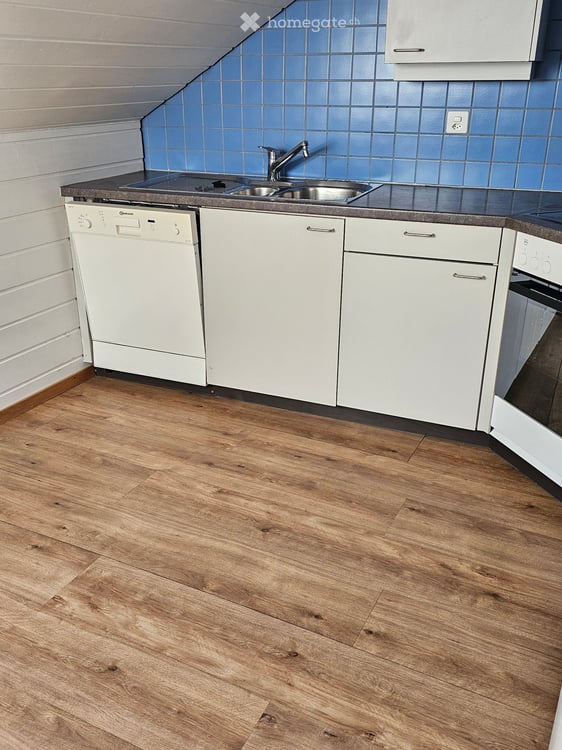 Appartement lumineux de 4.5 pièces avec vue et balcon à Vevey 4