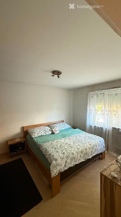 4.5-Zimmer-Wohnung in Unterengstringen zu vermieten per 1. Oktober 3