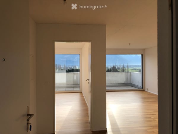 2-Zimmer-Apartment mit grossem Balkon, moderner Ausstattung und perfekter Aussicht 2