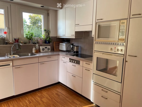 Helle 3.5-Zimmer-Wohnung mit Balkon und Terrasse (17 m2) in Ebikon 3