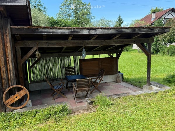 Charmanter frisch-renovierter Hausteil mit grosszügigen 4.5-Zimmer in Rüti ZH 3