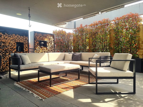 Helle Attikawohnung mit schöner Aussicht, grosser Terrasse und Garten über den Dächern von Wettingen 7