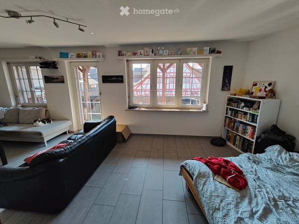 Charmante 4.5-Zimmer-Maisonettewohnung an der Obergasse in Bülach 1