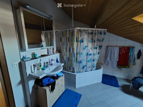 Charmante 4.5-Zimmer-Maisonettewohnung an der Obergasse in Bülach 9