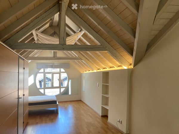 Charmant appartement mansardé de 1.5 pièces à Aubonne
