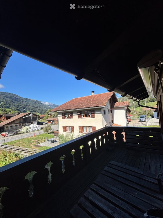 Sonnige 2.5-Zimmer-Wohnung in Saas im Prättigau – sofort verfügbar 2
