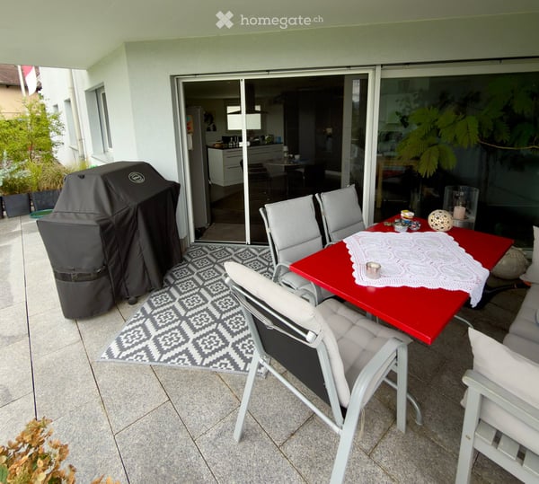 Exklusive, moderne 7-Zimmer-Wohnung im Erdgeschoss eines 4-Parteien-Hauses mit ländlichem Flair 7