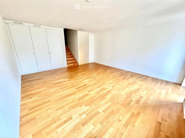 4.5-Zimmer-Reihenfamilienhaus mit Garage und 2 Aussenparkplätze direkt vor der Haustür 4