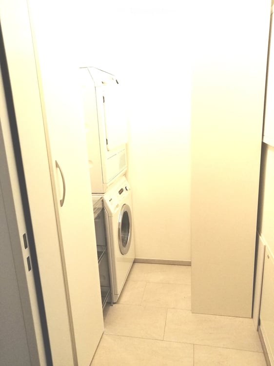 1A LAGE 3,5 ZI. WOHNUNG NÄHE KUNSTMUSEUM und RHEIN 12