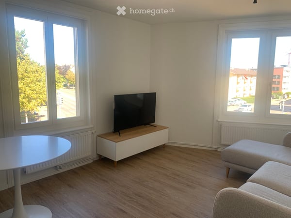 Helle 1-Zimmer-Wohnung mit schöner Aussicht in Zürich-Altstetten 1