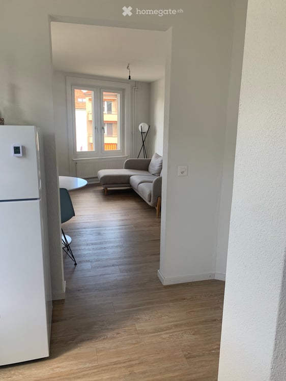 Helle 1-Zimmer-Wohnung mit schöner Aussicht in Zürich-Altstetten 5